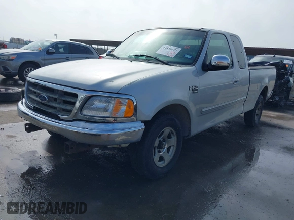 2001 Ford F-150 XL с VIN 1FTRX17L21NA88319, выставлен на аукционе IAAI как лот 41476671 с пробегом Не указан миль и . История ставок и продаж доступна на DreamBid. Изображение 2.