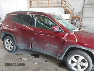 2021 Jeep Compass Altitude z VIN 3C4NJDBB0MT552227, wystawiony jako IAAI lot #41731839 z przebiegiem 34 453 mil mil oraz . Historia ofert i sprzedaży dostępna na DreamBid. Obrazek 6.