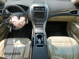 2014 Lincoln MKZ with VIN 3LN6L2GK9ER827759, listed as a Copart auction lot 59083215 with 213,574 mi miles and Clean title. Bid and sale history available at DreamBid. Image 8.