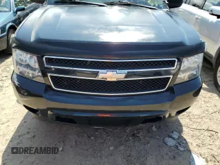 2008 Chevrolet Suburban Commercial with VIN 1GNFC16098R257297, listed as a Copart auction lot 73736354 with 0 mi miles and Non Repairable. Bid and sale history available at carsss.com. Image 12.