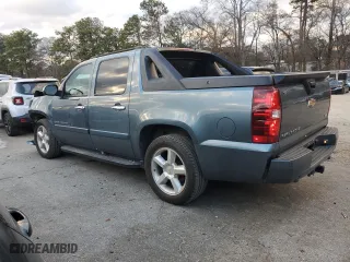 2008 Chevrolet Avalanche LS with VIN 3GNEC12078G124913, listed as a Copart auction lot 83841964 with 211,148 mi miles and Salvage Title. Bid and sale history available at carsss.com. Image 2.