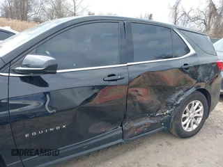 2020 Chevrolet Equinox LT z VIN 2GNAXJEV1L6198410, wystawiony jako IAAI lot #41618359 z przebiegiem 68 216 mil mil oraz . Historia ofert i sprzedaży dostępna na DreamBid. Obrazek 6.