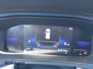2022 Volkswagen Taos SE z VIN 3VVRX7B2XNM040120, wystawiony jako IAAI lot #41858923 z przebiegiem 35 341 mil mil oraz . Historia ofert i sprzedaży dostępna na DreamBid. Obrazek 7.