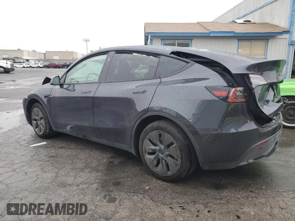 2024 Tesla Model Y z VIN 7SAYGDED4RF125330, wystawiony jako Copart lot #81385224 z przebiegiem 3 631 mil mil oraz Szkoda całkowita • Salvage title. Historia ofert i sprzedaży dostępna na DreamBid. Obrazek 2.