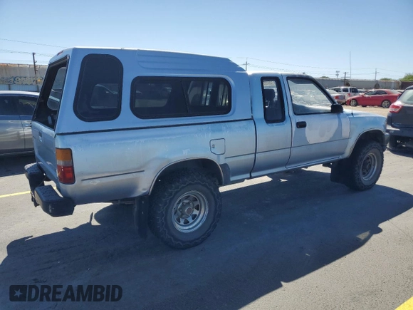 1991 Toyota Pickup z VIN JT4RN13PXM6031833, wystawiony jako Copart lot #58953095 z przebiegiem 252 237 mil mil oraz Czysty tytuł • Clean title. Historia ofert i sprzedaży dostępna na DreamBid. Obrazek 3.