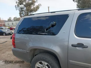 2007 Chevrolet Suburban LT с VIN 3GNFC16007G191138, выставлен на аукционе IAAI как лот 41425886 с пробегом 150 250 миль миль и . История ставок и продаж доступна на DreamBid. Изображение 12.