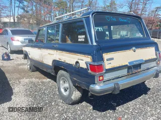 1983 Jeep Grand Wagoneer с VIN 1JCNJ15N5DT008983, выставлен на аукционе IAAI как лот 41864990 с пробегом 104 187 миль миль и . История ставок и продаж доступна на DreamBid. Изображение 3.