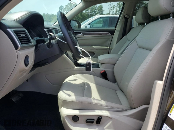 2019 Volkswagen Atlas SE with VIN 1V2WR2CAXKC521646, listed as a Copart auction lot 57383735 with 89,832 mi miles and Salvage title. Bid and sale history available at DreamBid. Image 7.
