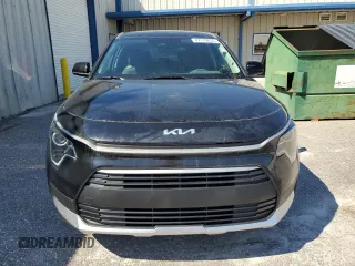 2025 Kia Niro LX with VIN KNDCP3LE6S5214451, listed as a Copart auction lot 47119835 with 15 mi miles and Clean Title. Bid and sale history available at carsss.com. Image 5.