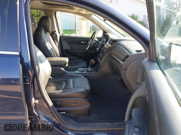 2015 Chevrolet Traverse LT with VIN 1GNKVHKD8FJ385472, listed as a IAAI auction lot 42630555 with 156,648 mi miles and . Bid and sale history available at DreamBid. Image 5.