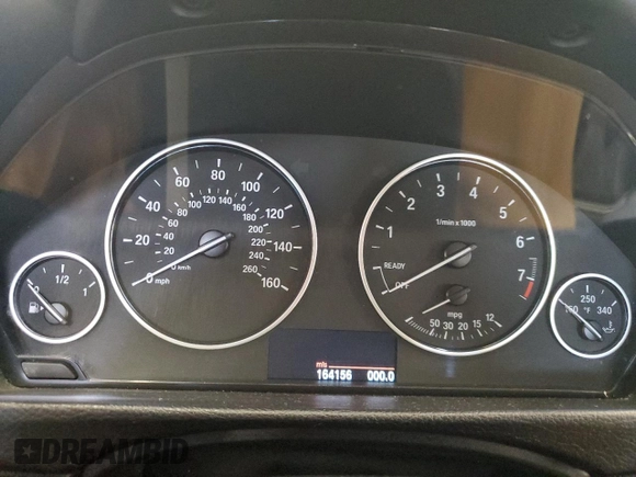 2013 BMW 3 Series 328i xDrive with VIN WBA3B3G53DNR80212, listed as a Copart auction lot 88988835 with 164,156 mi miles and Clean Title. Bid and sale history available at carsss.com. Image 9.