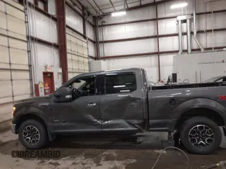 2016 Ford F-150 XLT z VIN 1FTFW1EG8GFA91854, wystawiony jako IAAI lot #42532752 z przebiegiem 82 010 mil mil oraz . Historia ofert i sprzedaży dostępna na DreamBid. Obrazek 14.