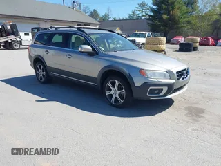2012 Volvo XC70 T6 with VIN YV4902BZ1C1127334, listed as a IAAI auction lot 42140359 with 214,196 mi miles and . Bid and sale history available at DreamBid. Image 1.