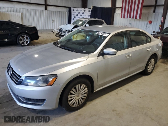 2015 Volkswagen Passat S with VIN 1VWAS7A36FC005031, listed as a Copart auction lot 52231825 with 168,247 mi miles and Clean title. Bid and sale history available at DreamBid. Image 1.