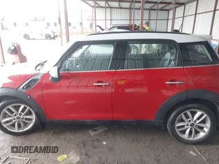 2014 MINI Countryman S with VIN WMWZC3C53EWP27111, listed as a IAAI auction lot 42192799 with 136,945 mi miles and . Bid and sale history available at DreamBid. Image 14.