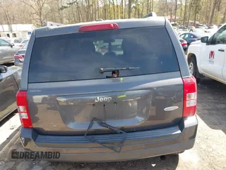 2017 Jeep Patriot Latitude with VIN 1C4NJPFB5HD183761, listed as a IAAI auction lot 41882945 with 136,001 mi miles and . Bid and sale history available at DreamBid. Image 16.