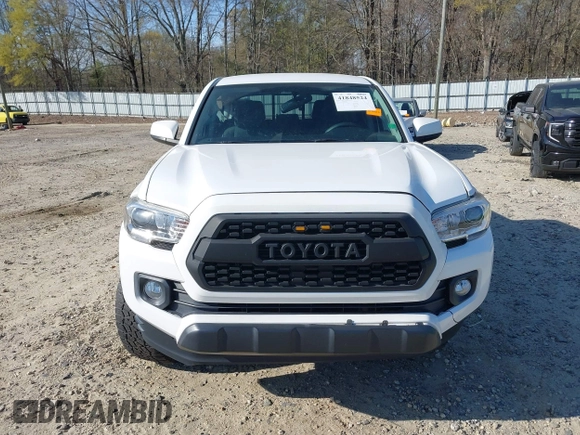 2017 Toyota Tacoma SR5 with VIN 5TFAZ5CN8HX044250, listed as a IAAI auction lot 41848524 with 53,379 mi miles and . Bid and sale history available at DreamBid. Image 12.