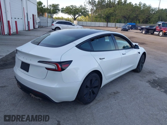2025 Tesla Model 3 Long Range с VIN 5YJ3E1EA2SF988439, выставлен на аукционе IAAI как лот 42258606 с пробегом 3 566 миль миль и . История ставок и продаж доступна на DreamBid. Изображение 4.