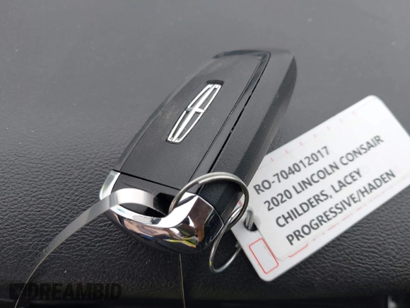2020 Lincoln Corsair Standard z VIN 5LMCJ1C9XLUL01987, wystawiony jako IAAI lot #42044327 z przebiegiem 98 963 mil mil oraz . Historia ofert i sprzedaży dostępna na DreamBid. Obrazek 11.