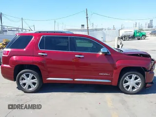 2017 GMC Terrain Denali z VIN 2GKFLVE39H6130786, wystawiony jako IAAI lot #42227851 z przebiegiem 58 817 mil mil oraz . Historia ofert i sprzedaży dostępna na DreamBid. Obrazek 13.