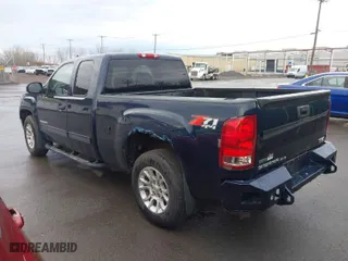 2011 GMC Sierra 1500 SLE with VIN 1GTR2VE37BZ158318, listed as a IAAI auction lot 42025013 with 209,094 mi miles. Bid and sale history available at carsss.com. Image 3.
