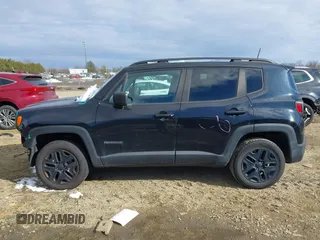 2018 Jeep Renegade Sport with VIN ZACCJBAB4JPH68808, listed as a IAAI auction lot 41319728 with 225,750 mi miles. Bid and sale history available at carsss.com. Image 14.