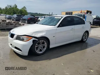 2008 BMW 3 Series 328i z VIN WBAVA33578P142485, wystawiony jako Copart lot #61962555 z przebiegiem 252 750 mil mil oraz Szkoda całkowita • Salvage title. Historia ofert i sprzedaży dostępna na DreamBid. Obrazek 1.
