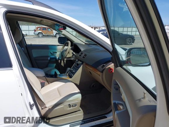 2007 Volvo XC90 I6 with VIN YV4CY982371373146, listed as a IAAI auction lot 42060388 with 174,274 mi miles and . Bid and sale history available at DreamBid. Image 5.