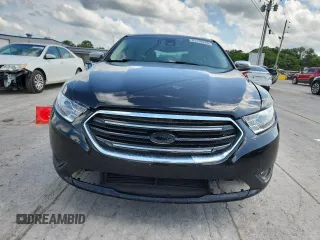 2017 Ford Taurus Limited with VIN 1FAHP2F83HG104370, listed as a Copart auction lot 61779915 with 105,849 mi miles and Clean title. Bid and sale history available at DreamBid. Image 5.