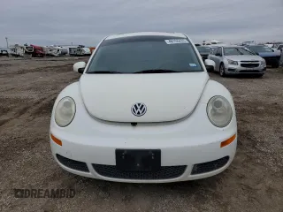 2008 Volkswagen New Beetle Coupe Triple White with VIN 3VWFW31C48M512160, listed as a Copart auction lot 46155235 with 88,886 mi miles and Clean Title. Bid and sale history available at carsss.com. Image 5.