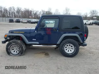 2006 Jeep Wrangler Sport with VIN 1J4FA49S16P737060, listed as a IAAI auction lot 41784197 with 42,030 mi miles. Bid and sale history available at carsss.com. Image 14.