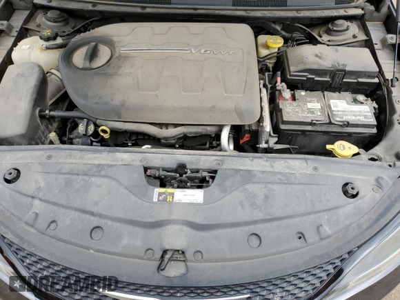 2015 Chrysler 200 S with VIN 1C3CCCDGXFN610811, listed as a Copart auction lot 55024335 with Not Provided miles and Clean Title. Bid and sale history available at carsss.com. Image 11.