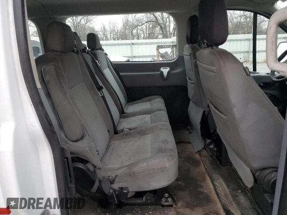 2017 Ford Transit XL z VIN 1FBZX2ZM0HKA52298, wystawiony jako Copart lot #84613284 z przebiegiem 269 119 mil mil oraz Czysty tytuł • Clean title. Historia ofert i sprzedaży dostępna na DreamBid. Obrazek 11.