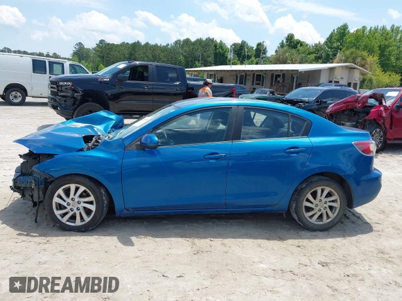 2012 Mazda 3 i Touring z VIN JM1BL1V87C1522952, wystawiony jako IAAI lot #42265128 z przebiegiem 138 182 mil mil oraz . Historia ofert i sprzedaży dostępna na DreamBid. Obrazek 14.