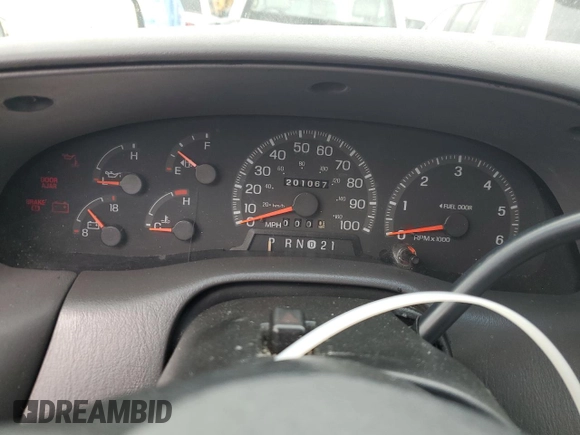 1998 Ford F-150 XL with VIN 1FTRX17L3WKB36791, listed as a Copart auction lot 42141915 with 201,067 mi miles and Salvage title. Bid and sale history available at DreamBid. Image 9.