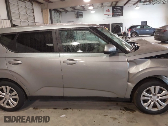 2023 Kia Soul LX with VIN KNDJ23AU3P7872000, listed as a IAAI auction lot 41065618 with 11,861 mi miles and . Bid and sale history available at DreamBid. Image 13.