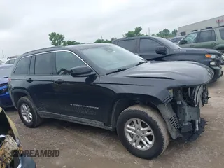 2024 Jeep Grand Cherokee Altitude with VIN 1C4RJGAG4R8514618, listed as a IAAI auction lot 42434122 with 26,236 mi miles and . Bid and sale history available at DreamBid. Image 13.