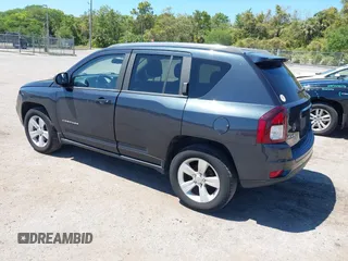 2015 Jeep Compass Sport with VIN 1C4NJDBB9FD135066, listed as a IAAI auction lot 42022157 with 98,632 mi miles. Bid and sale history available at carsss.com. Image 3.
