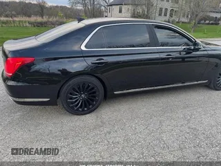 2019 Genesis G90 Ultimate with VIN KMHG54JH9KU053279, listed as a IAAI auction lot 42232463 with 4,271 mi miles and . Bid and sale history available at carsss.com. Image 4.