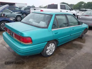 1994 Ford Escort z VIN 3FARP13J0RR121191, wystawiony jako IAAI lot #42202443 z przebiegiem 111 111 mil mil oraz . Historia ofert i sprzedaży dostępna na DreamBid. Obrazek 4.
