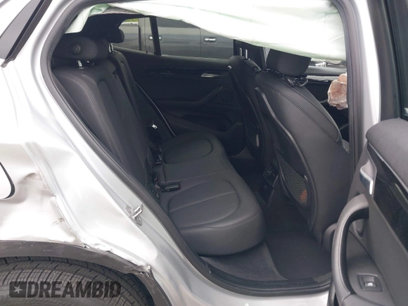 2019 BMW X2 sDrive28i z VIN WBXYJ3C51KEP77367, wystawiony jako IAAI lot #41984890 z przebiegiem 65 117 mil mil oraz . Historia ofert i sprzedaży dostępna na DreamBid. Obrazek 8.