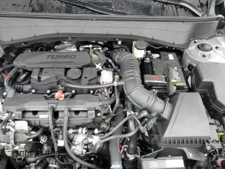 2024 Hyundai Kona Limited с VIN KM8HECA3XRU052266, выставлен на аукционе Copart как лот 81488965 с пробегом 2 581 миль миль и Списание • Salvage title. История ставок и продаж доступна на DreamBid. Изображение 17.