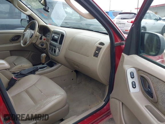 2006 Ford Escape Limited с VIN 1FMYU04166KD46606, выставлен на аукционе IAAI как лот 42361182 с пробегом 175 190 миль миль и . История ставок и продаж доступна на DreamBid. Изображение 5.