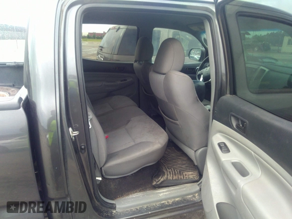 2014 Toyota Tacoma PreRunner with VIN 5TFKU4HN8EX004901, listed as a IAAI auction lot 42463733 with Not provided miles and . Bid and sale history available at DreamBid. Image 8.