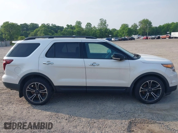 2014 Ford Explorer Sport with VIN 1FM5K8GT1EGA83530, listed as a IAAI auction lot 42454598 with 158,260 mi miles and . Bid and sale history available at DreamBid. Image 13.