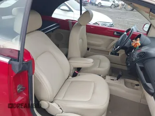 2010 Volkswagen Beetle with VIN 3VWRG3AL0AM005885, listed as a IAAI auction lot 41512057 with 60,808 mi miles and . Bid and sale history available at DreamBid. Image 5.