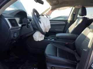 2023 Volkswagen Atlas SE with VIN 1V2KP2CA4PC527695, listed as a Copart auction lot 46023235 with 21,893 mi miles and Salvage title. Bid and sale history available at DreamBid. Image 7.