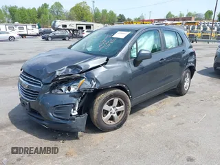 2016 Chevrolet Trax LS z VIN 3GNCJNSBOGL130872, wystawiony jako IAAI lot #42030004 z przebiegiem 121 078 mil mil oraz . Historia ofert i sprzedaży dostępna na DreamBid. Obrazek 2.
