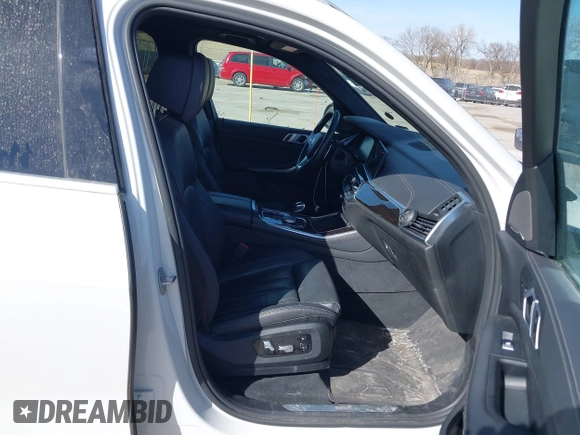 2019 BMW X5 xDrive40i with VIN 5UXCR6C50KLL08346, listed as a IAAI auction lot 41824070 with 75,000 mi miles and . Bid and sale history available at DreamBid. Image 5.