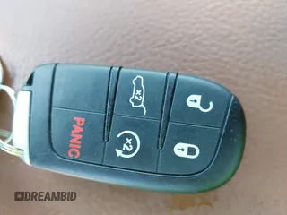 2021 Jeep Grand Cherokee Summit z VIN 1C4RJFJG8MC638908, wystawiony jako IAAI lot #42445313 z przebiegiem 18 638 mil mil oraz . Historia ofert i sprzedaży dostępna na DreamBid. Obrazek 11.